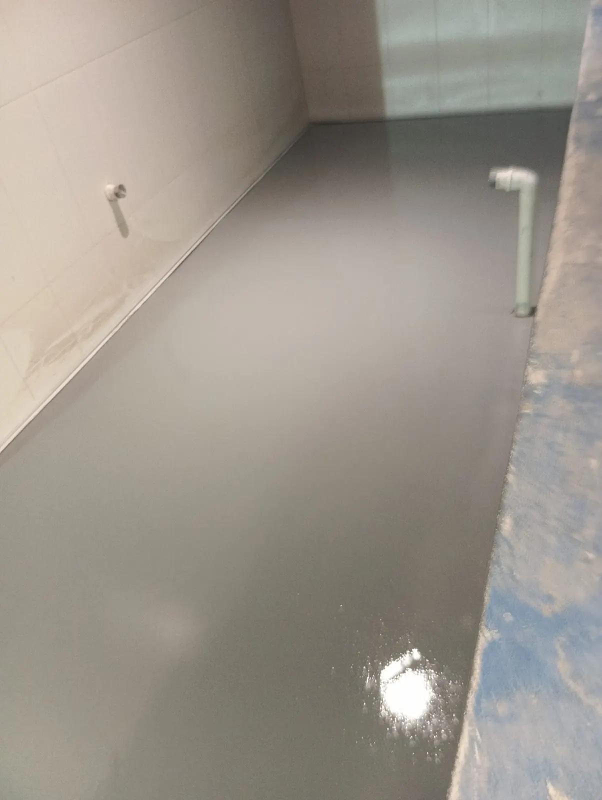 Piso epóxico terminado en casa de Las Condes